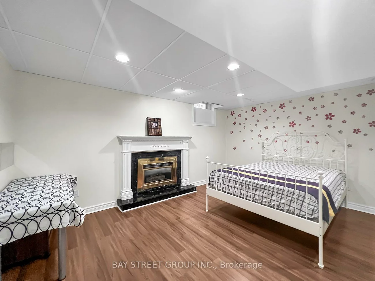 52, Piccadilly, Doncrest, Richmond Hill