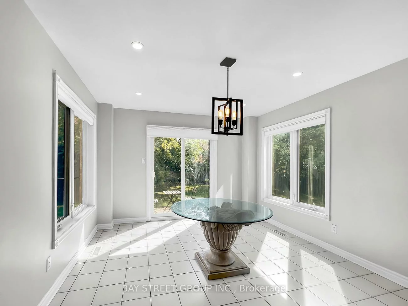 52, Piccadilly, Doncrest, Richmond Hill