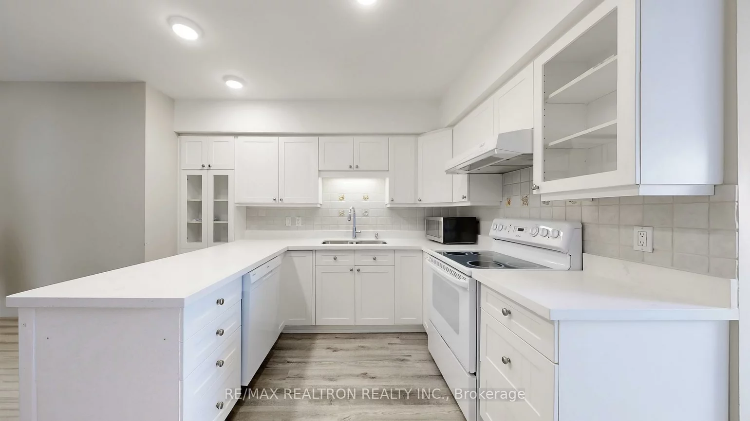 33, Oatlands, Mill Pond, Richmond Hill