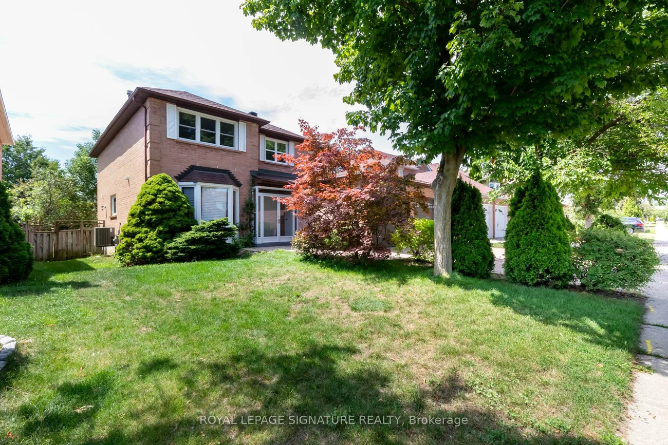 30, Larratt, Westbrook, Richmond Hill