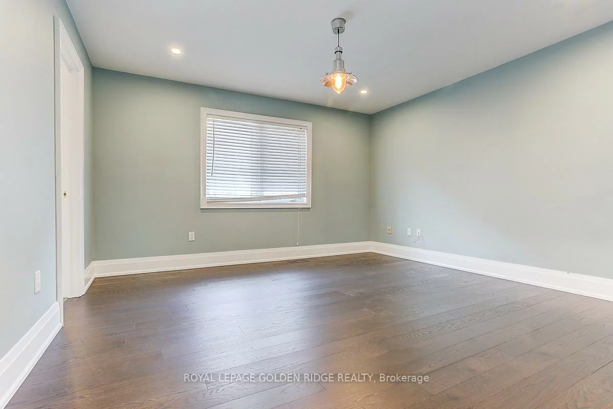 11, Hillsborough, Bayview Hill, Richmond Hill
