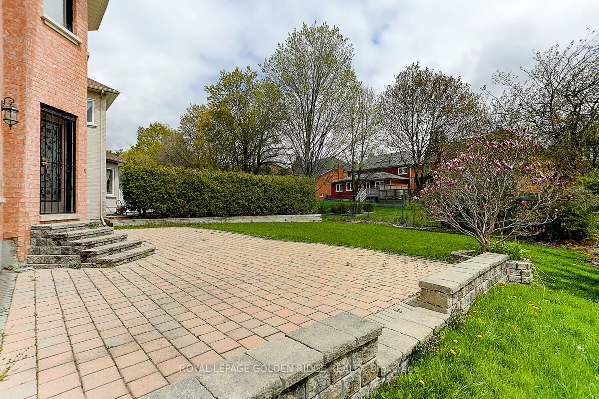 11, Hillsborough, Bayview Hill, Richmond Hill