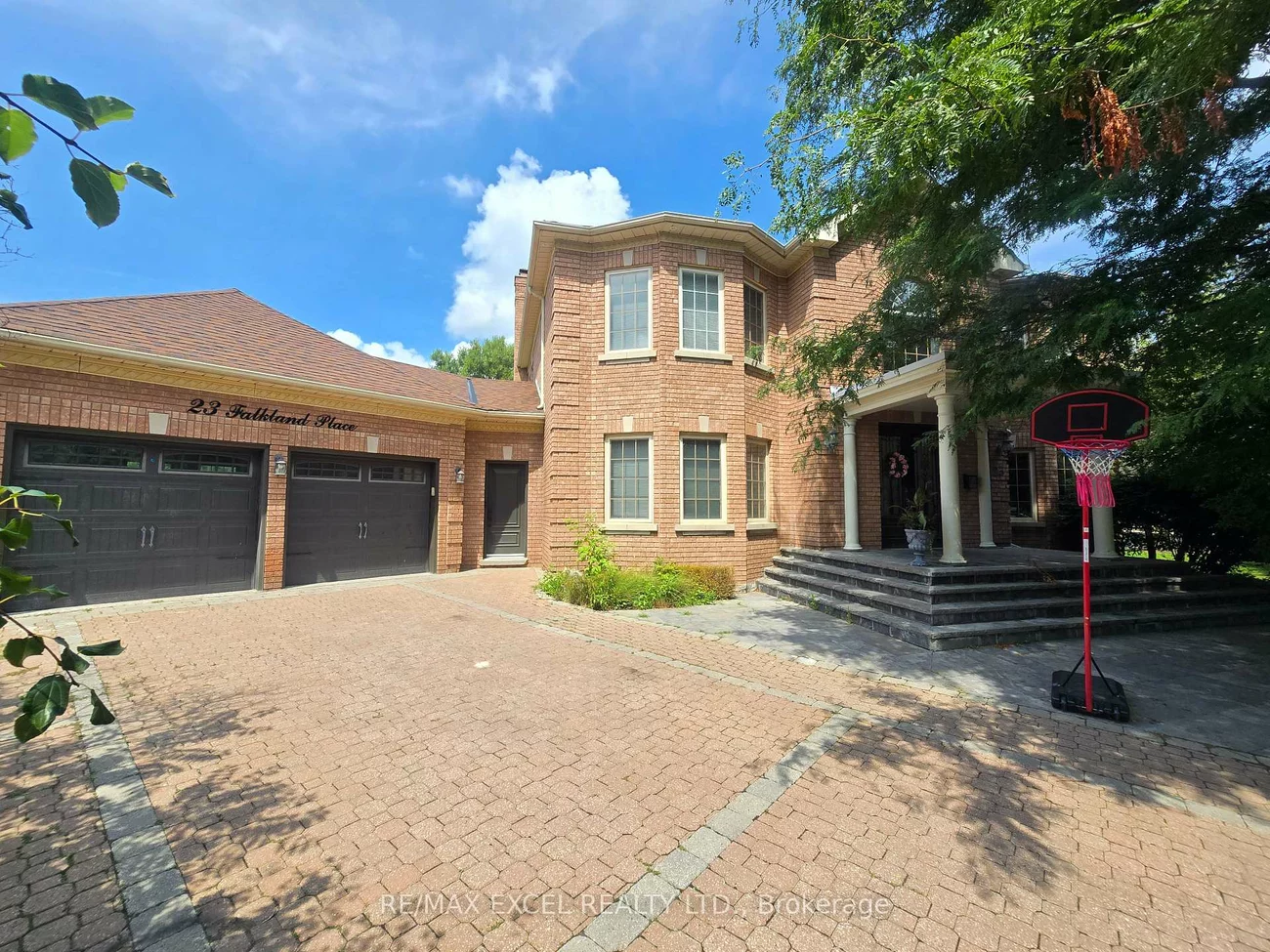 23, Falkland, Mill Pond, Richmond Hill