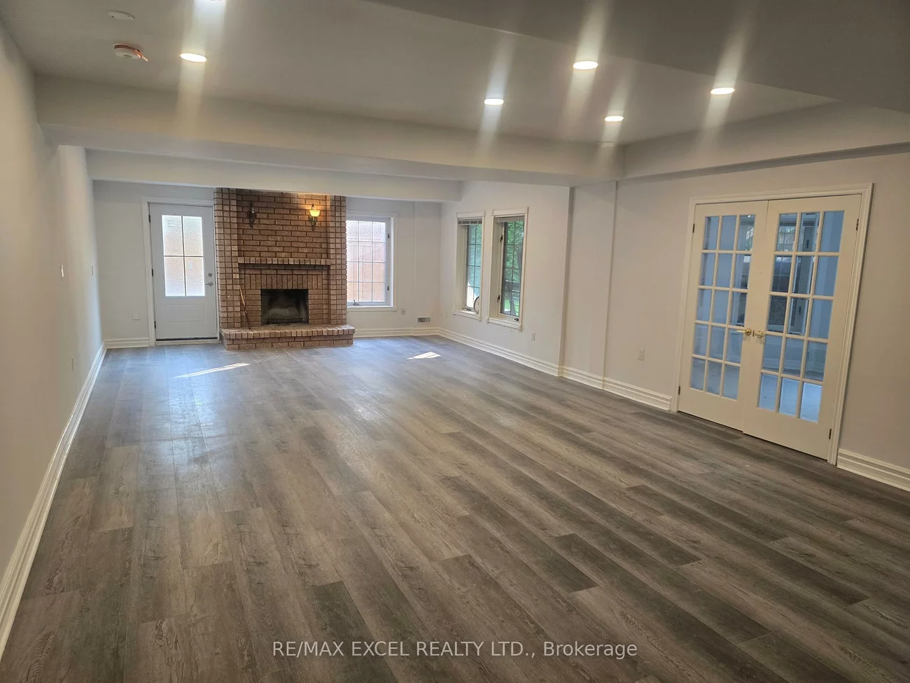 23, Falkland, Mill Pond, Richmond Hill