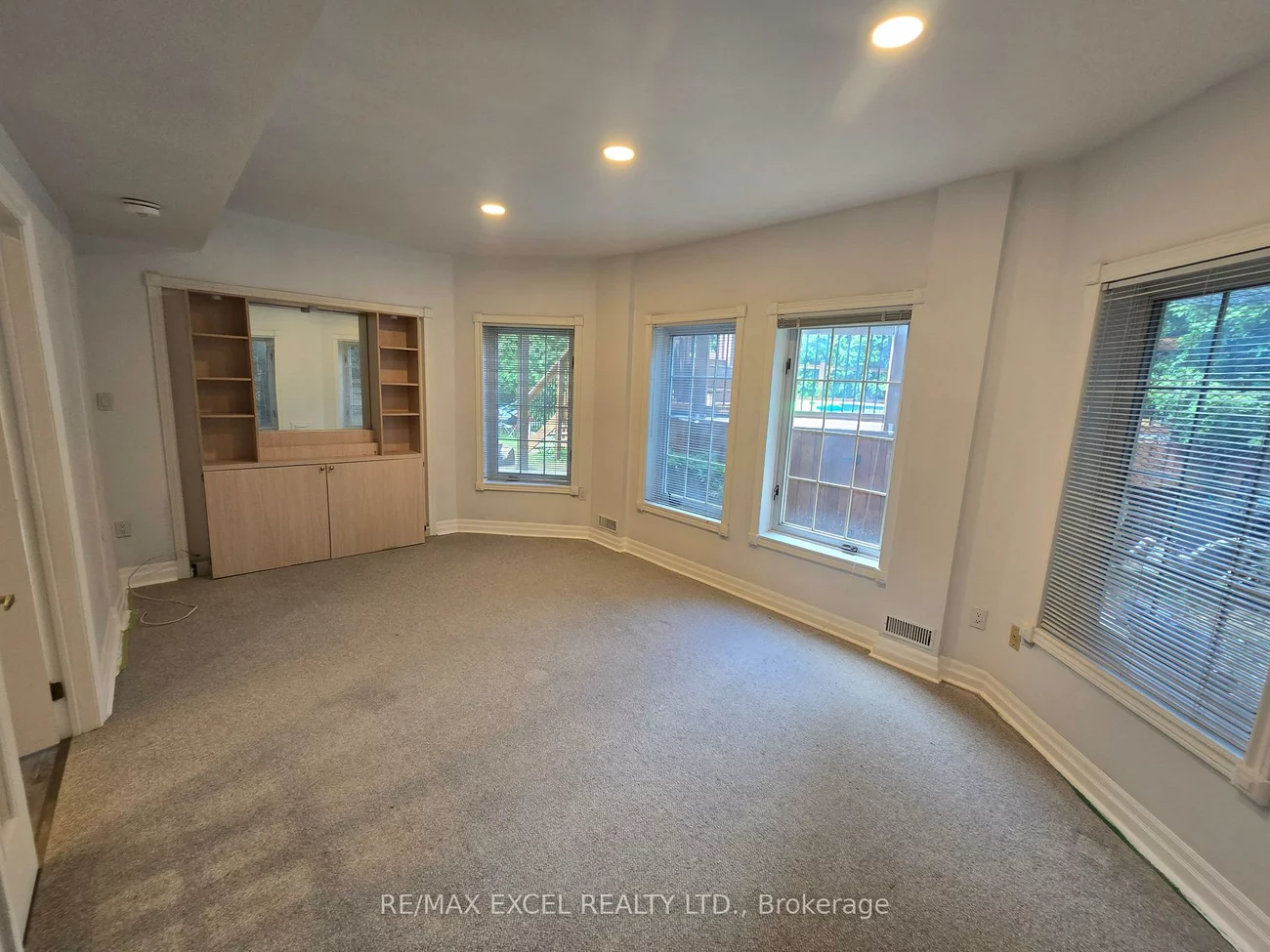 23, Falkland, Mill Pond, Richmond Hill