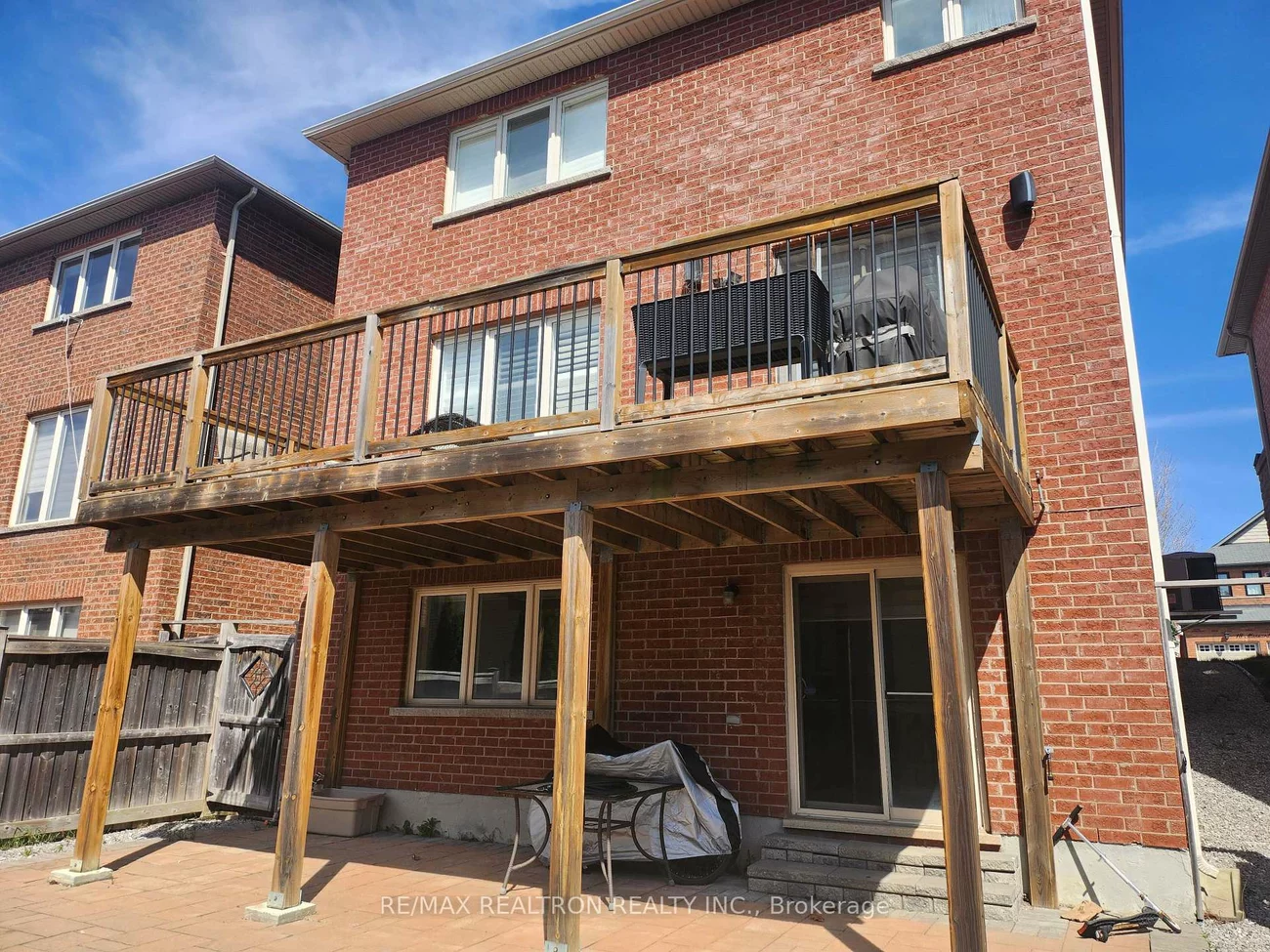 17, Mansard, Jefferson, Richmond Hill