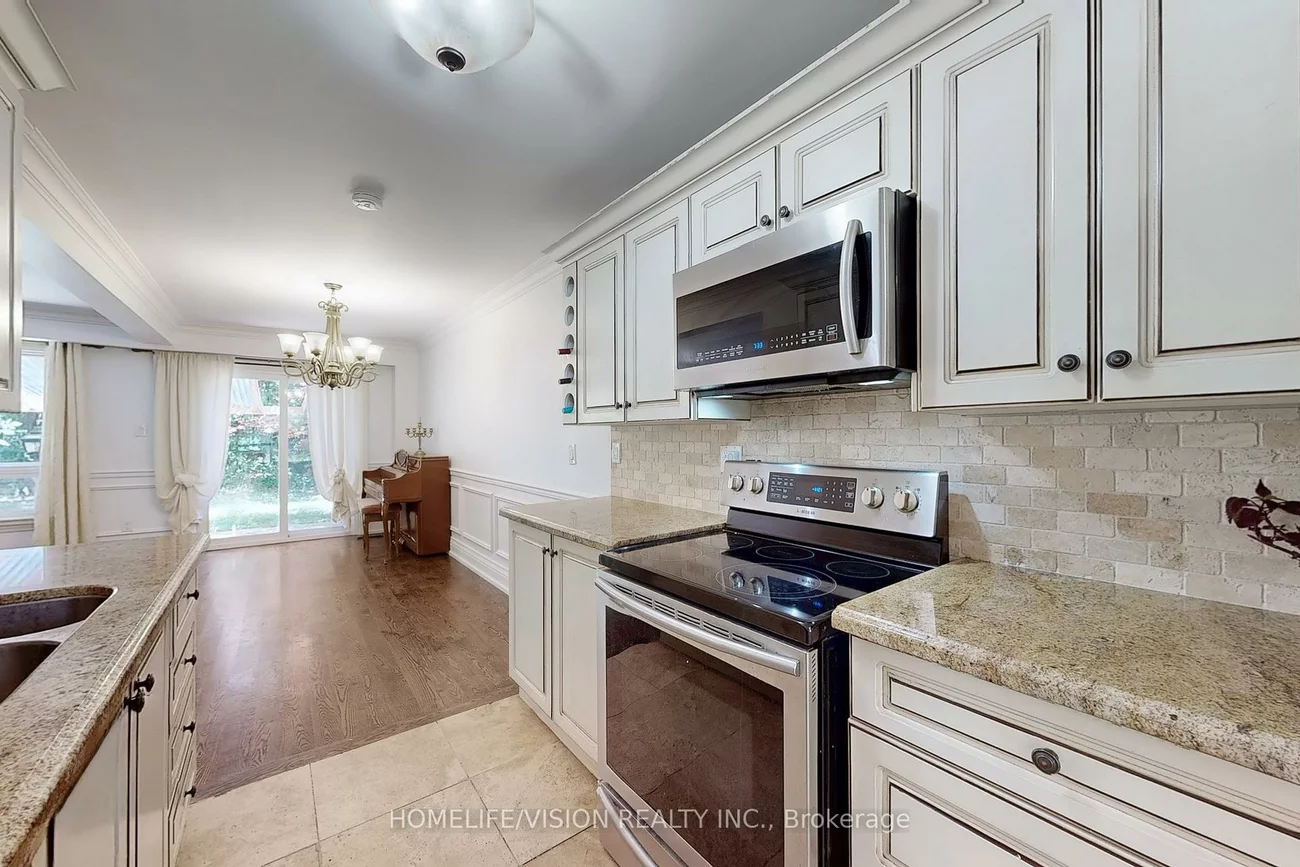 210, Castle Rock, North Richvale, Richmond Hill