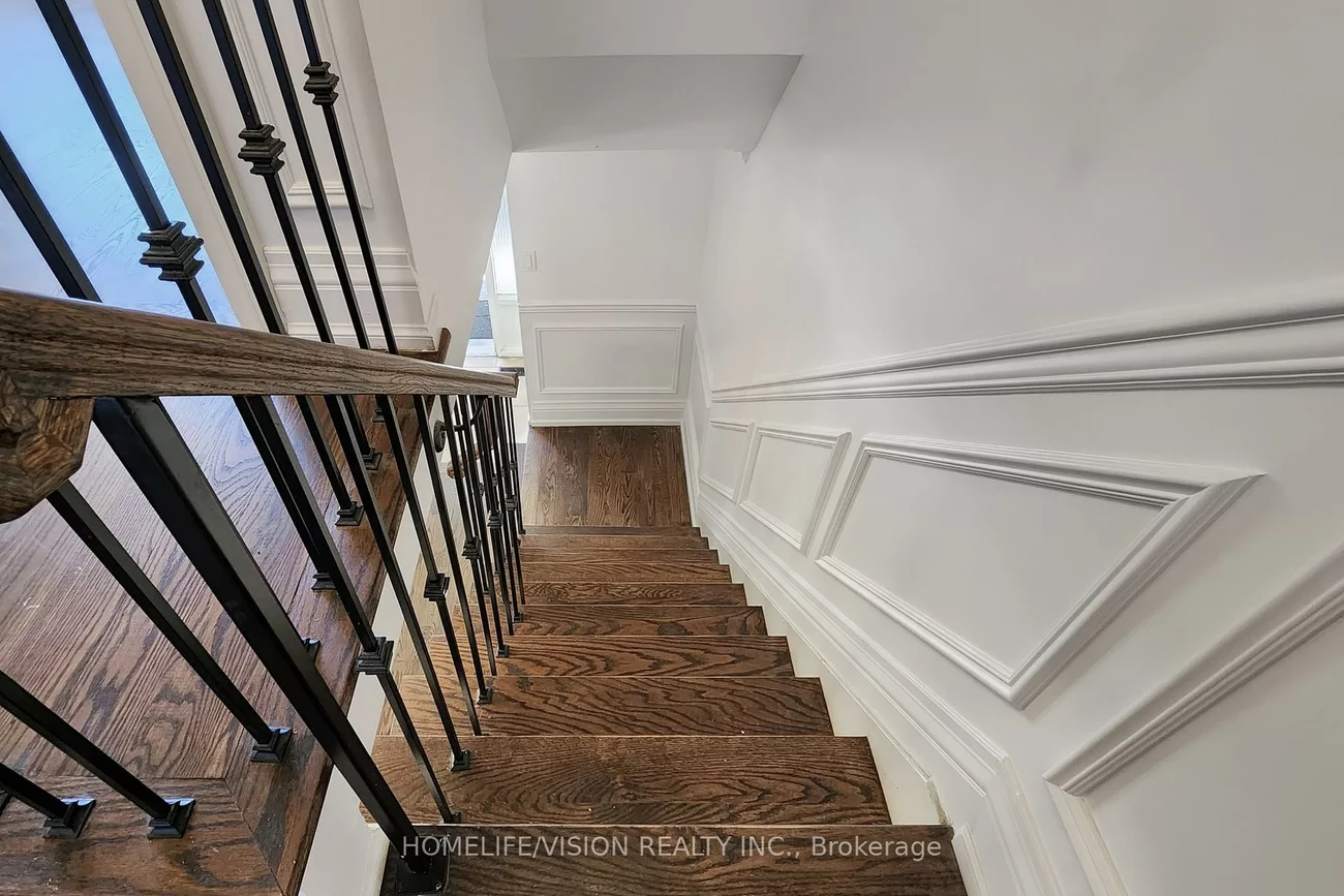 210, Castle Rock, North Richvale, Richmond Hill