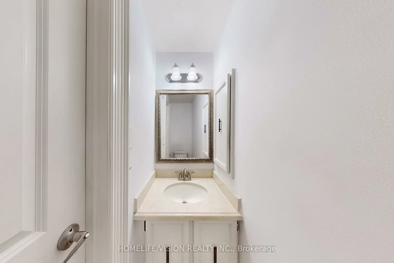 210, Castle Rock, North Richvale, Richmond Hill