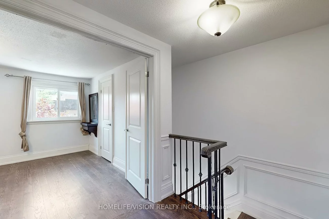 210, Castle Rock, North Richvale, Richmond Hill