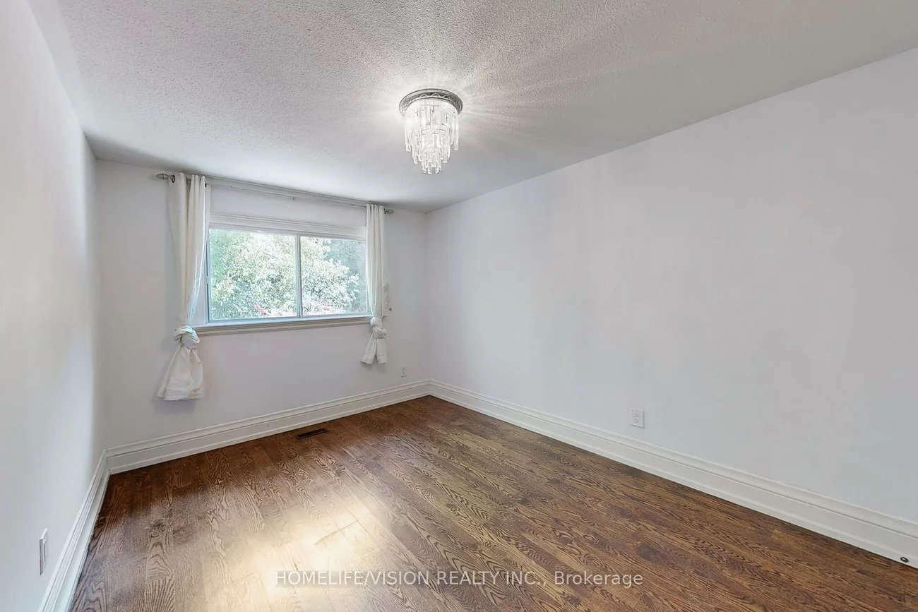 210, Castle Rock, North Richvale, Richmond Hill