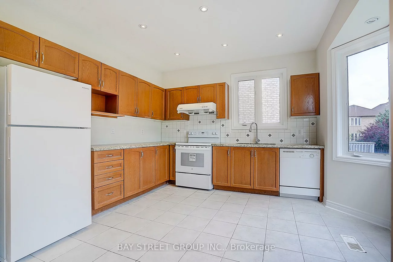 36, Shell, Rouge Woods, Richmond Hill