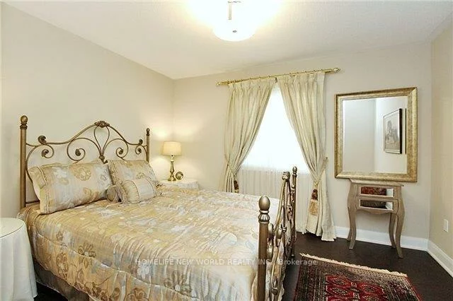 22, Newbridge, Oak Ridges, Richmond Hill