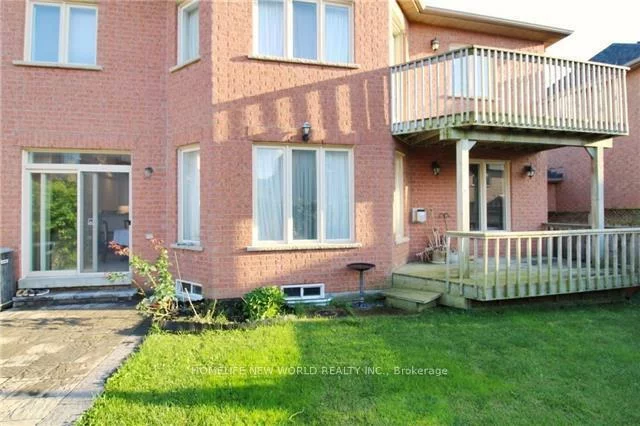 22, Newbridge, Oak Ridges, Richmond Hill