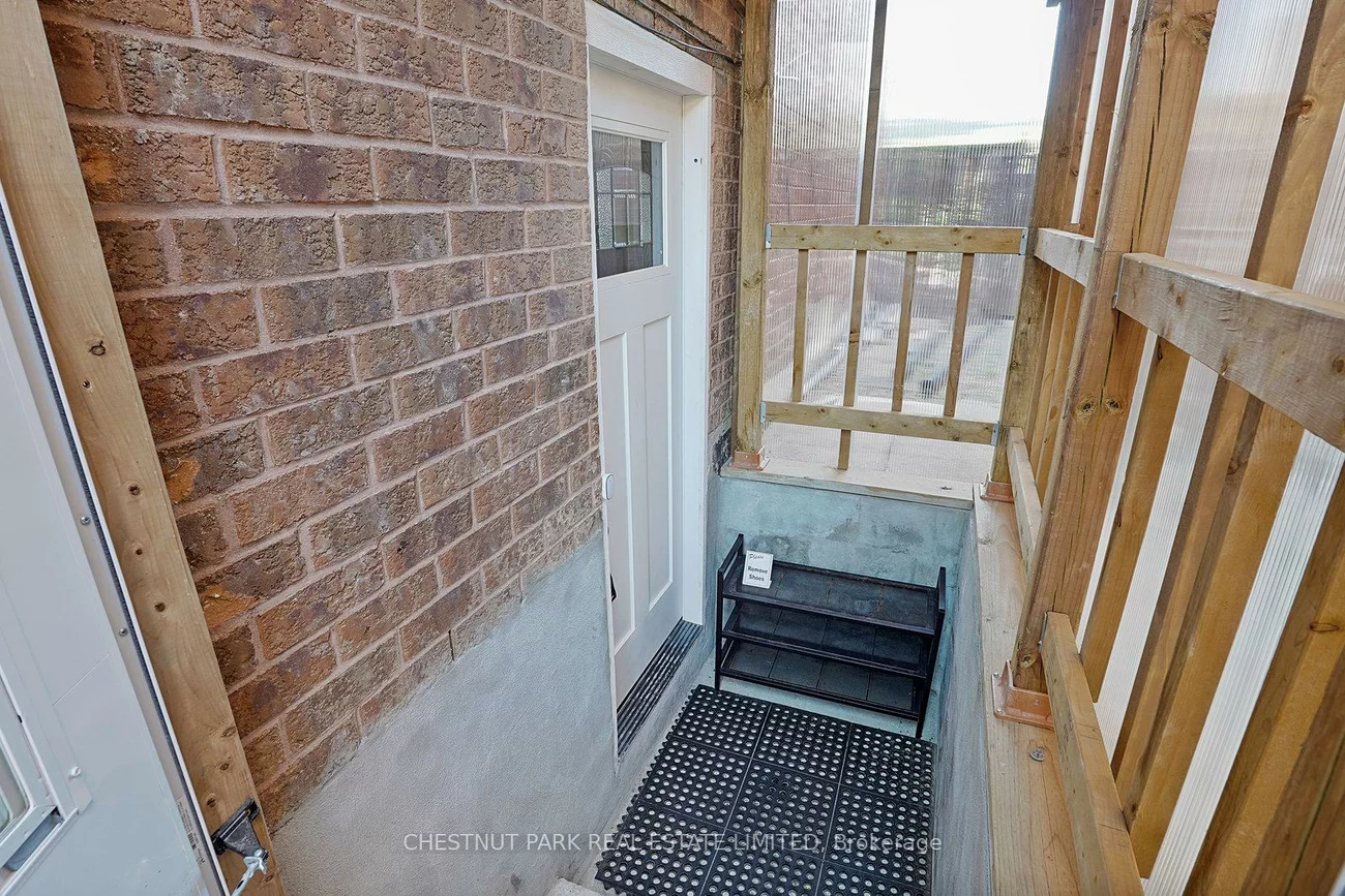4, Glouster, Harding, Richmond Hill
