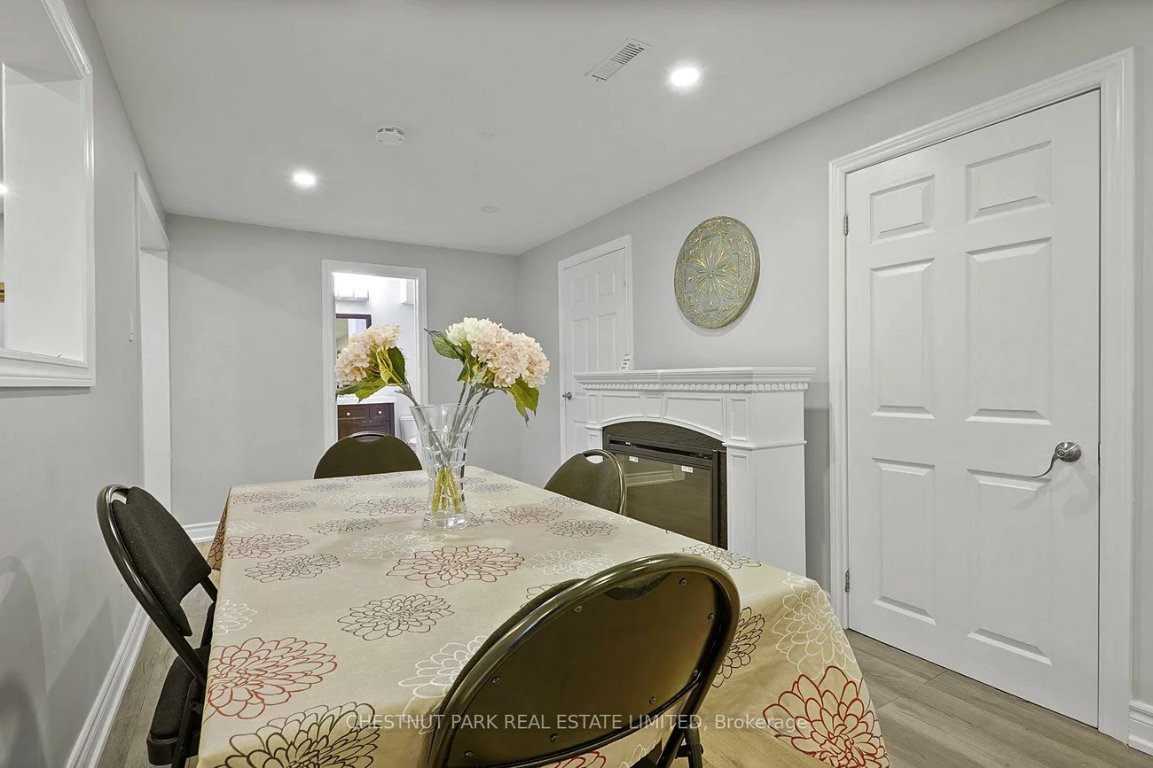 4, Glouster, Harding, Richmond Hill