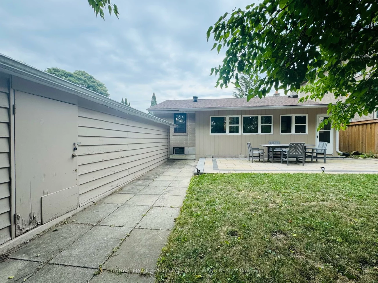 84, Cartier, Crosby, Richmond Hill