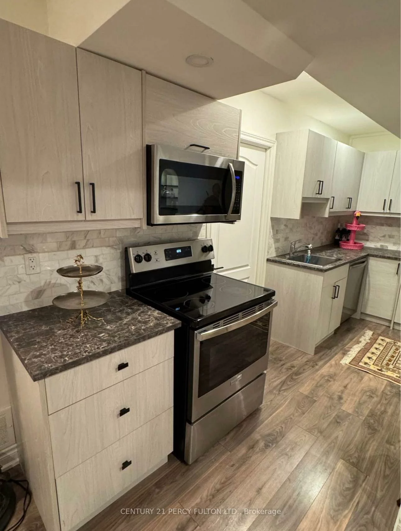 207, Shaftsbury, Westbrook, Richmond Hill