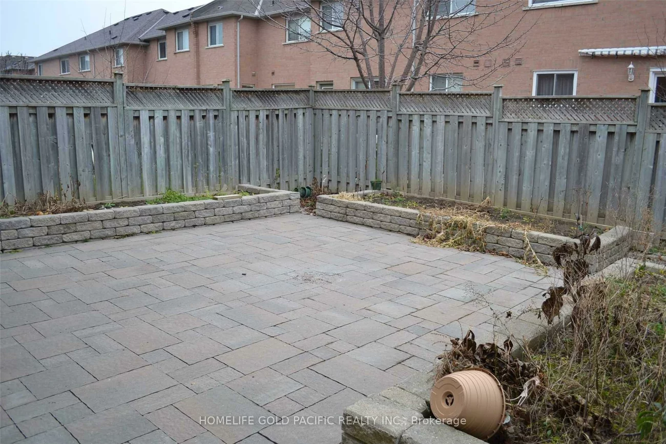 27, Moresby, Langstaff, Richmond Hill