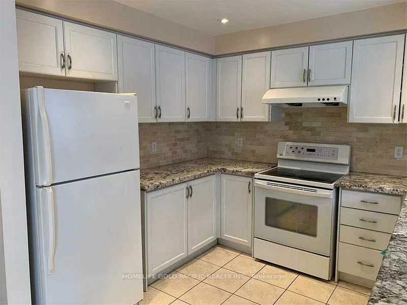 27, Moresby, Langstaff, Richmond Hill