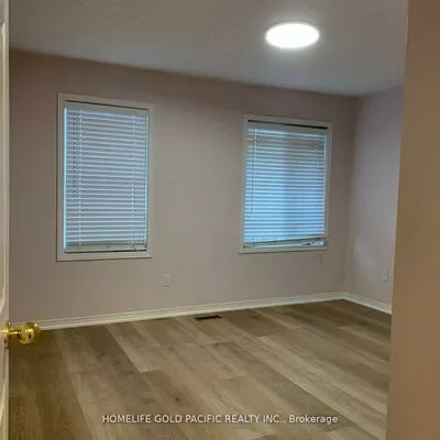 27, Moresby, Langstaff, Richmond Hill