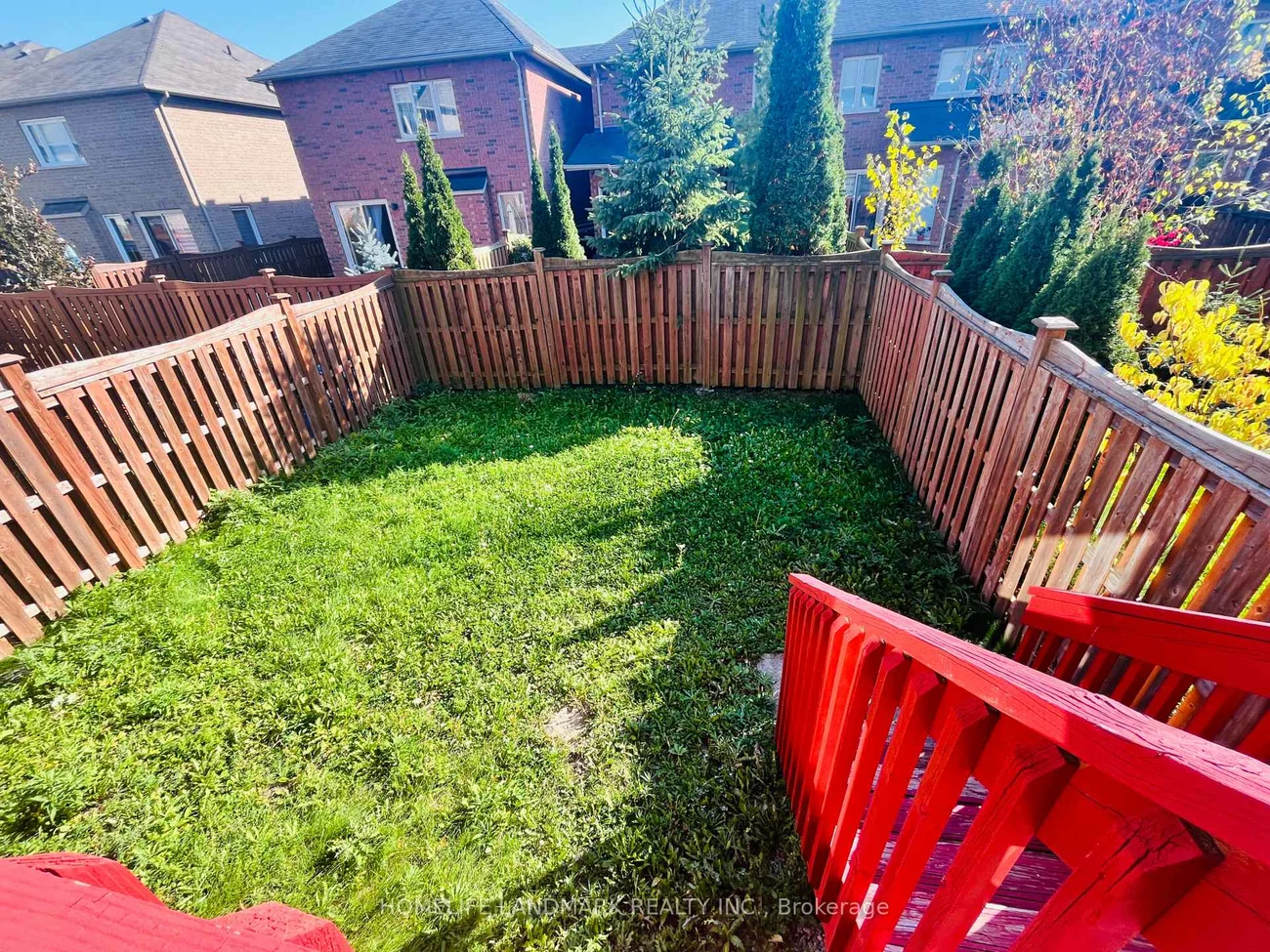 27, Thistle, Jefferson, Richmond Hill