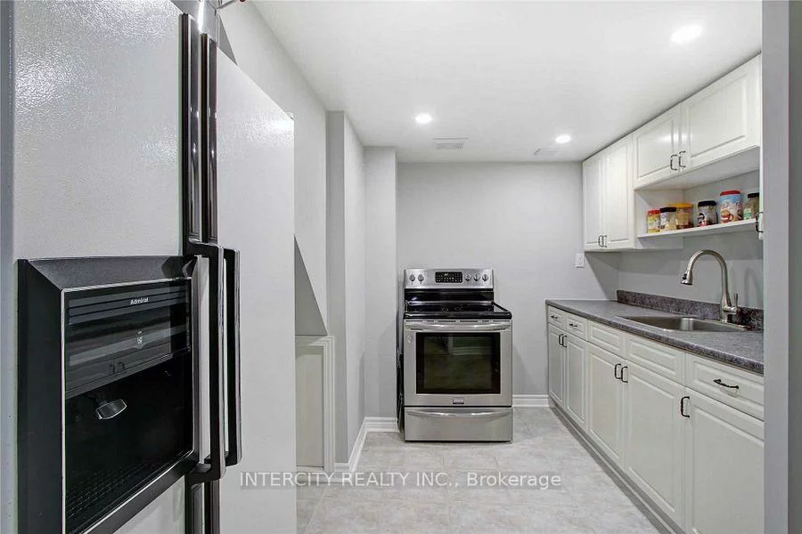 85, Houseman, North Richvale, Richmond Hill