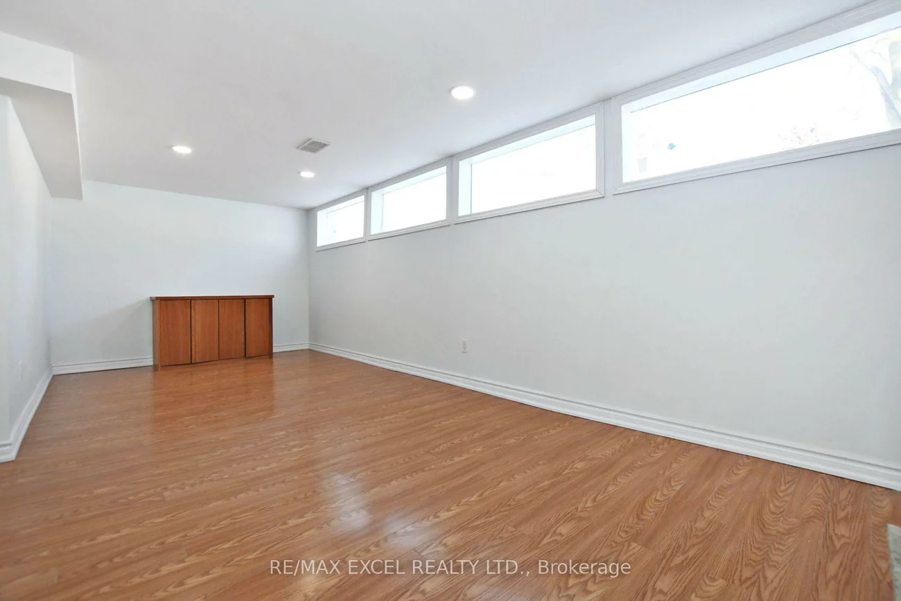 412, Balkan, Crosby, Richmond Hill