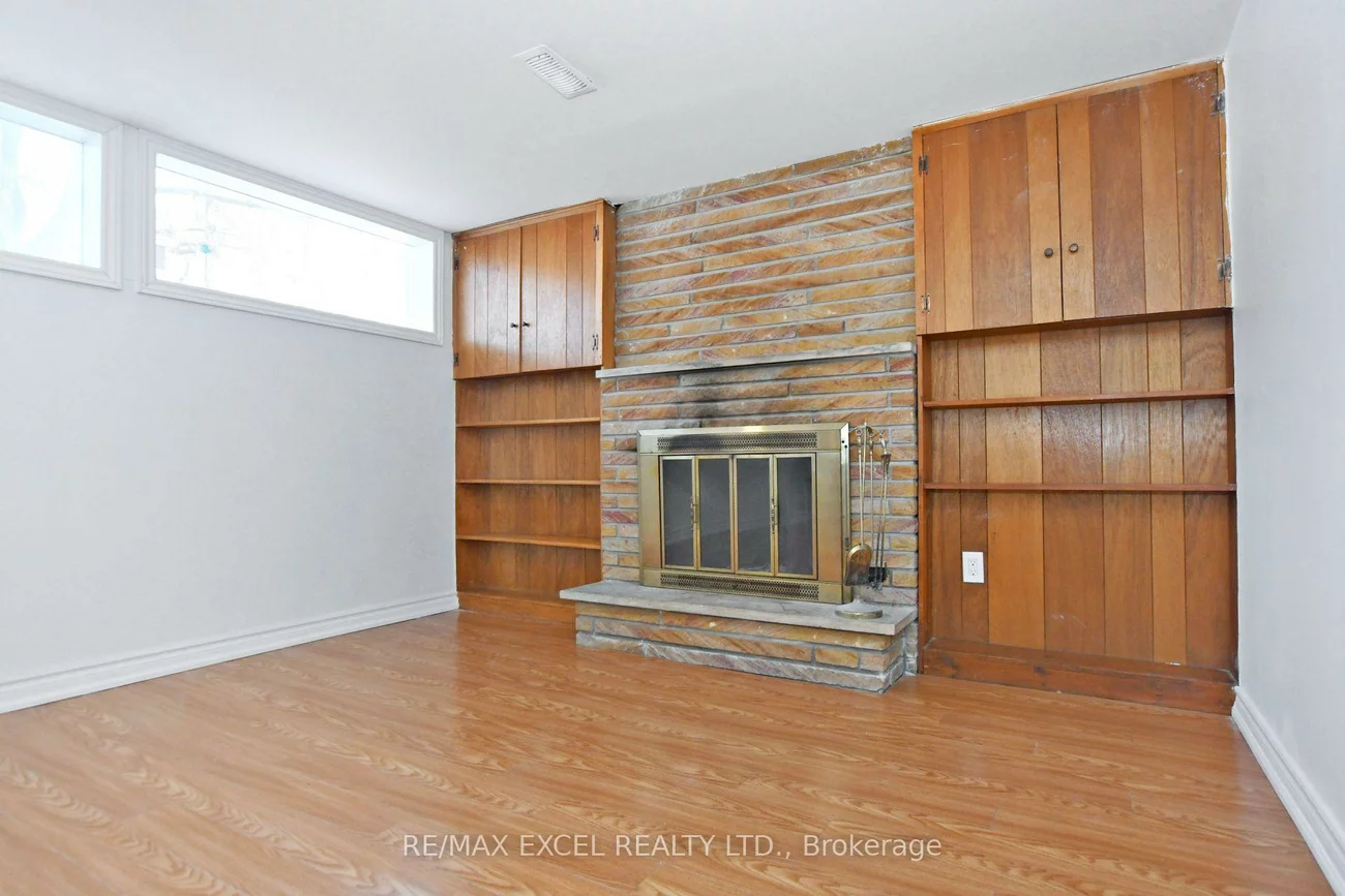 412, Balkan, Crosby, Richmond Hill