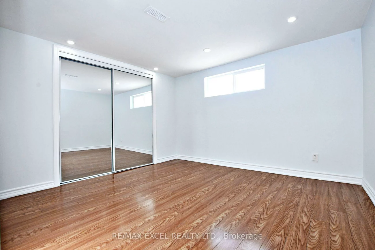 412, Balkan, Crosby, Richmond Hill