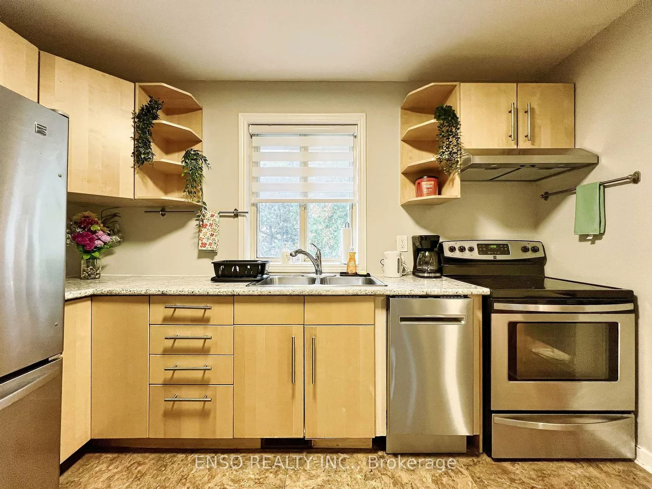 24, Gentry, Crosby, Richmond Hill