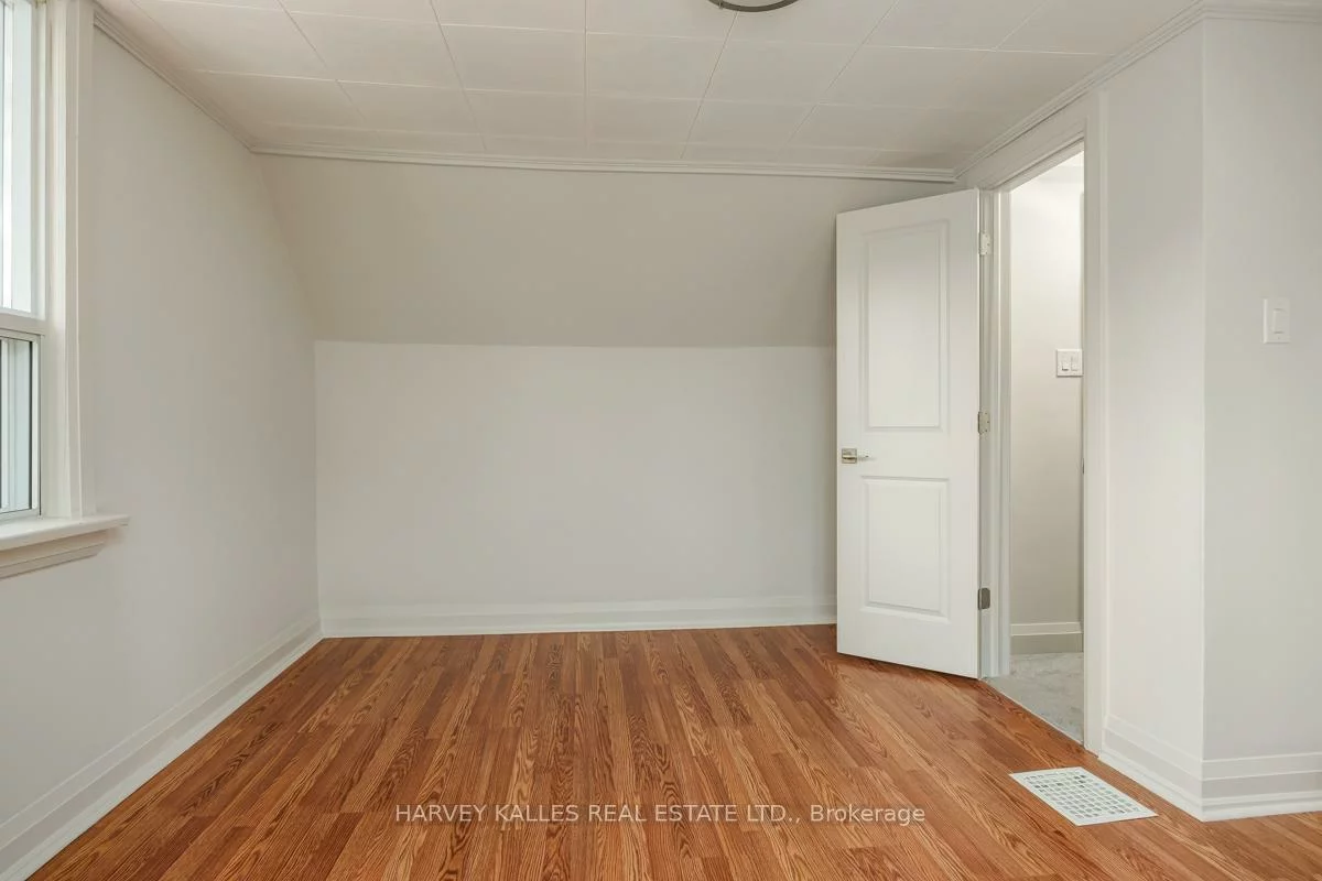 129, Major Mackenzie, Crosby, Richmond Hill