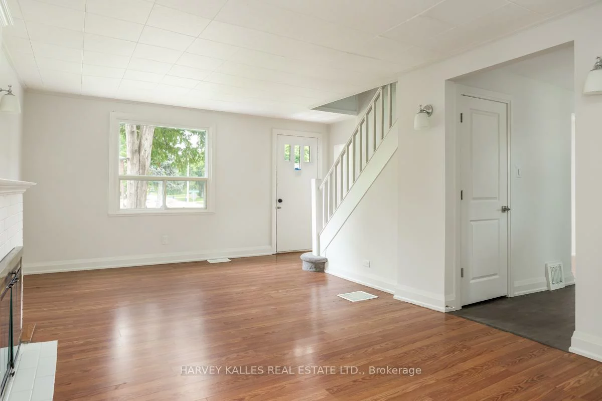 129, Major Mackenzie, Crosby, Richmond Hill