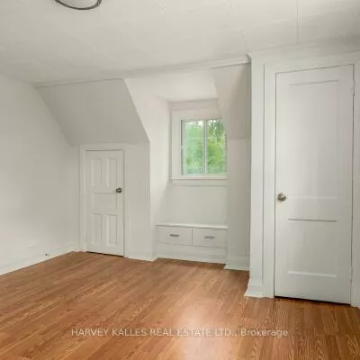 129, Major Mackenzie, Crosby, Richmond Hill