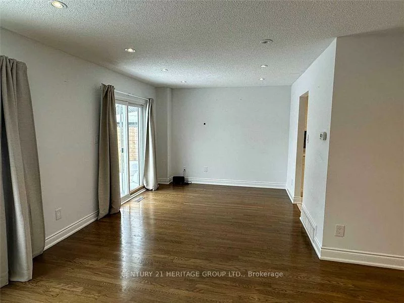 160, Don Head Village, North Richvale, Richmond Hill