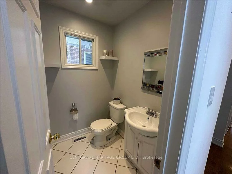 160, Don Head Village, North Richvale, Richmond Hill