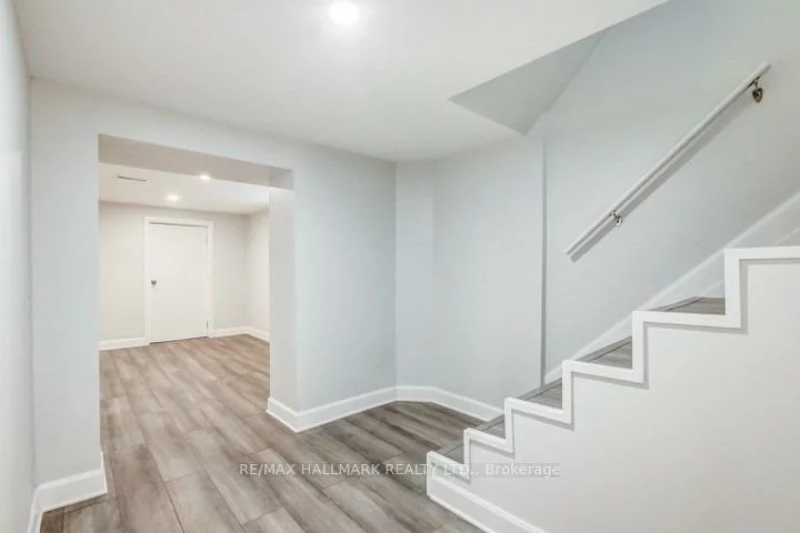 336, Skopit, Crosby, Richmond Hill