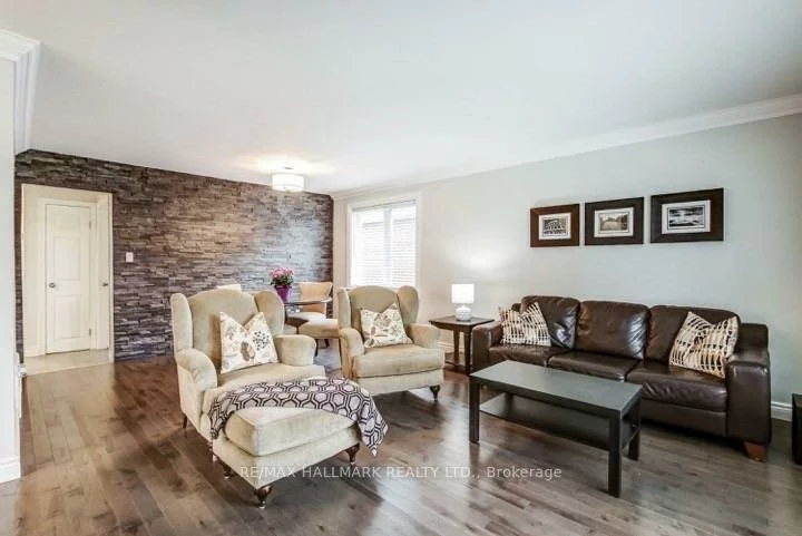 336, Skopit, Crosby, Richmond Hill