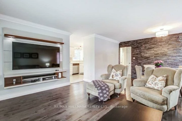 336, Skopit, Crosby, Richmond Hill