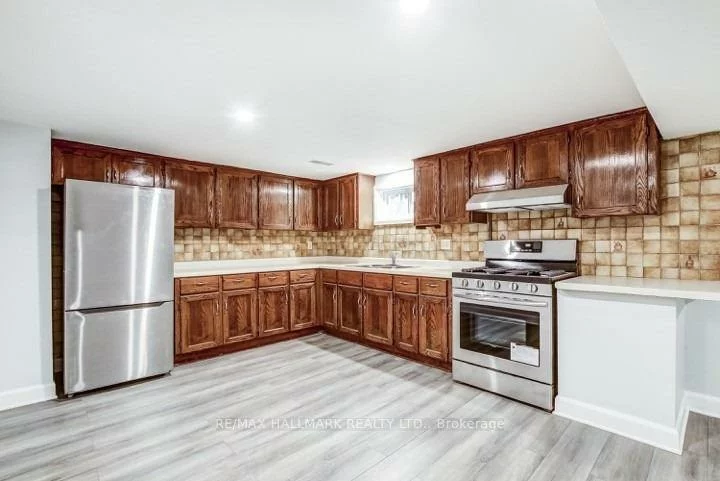 336, Skopit, Crosby, Richmond Hill