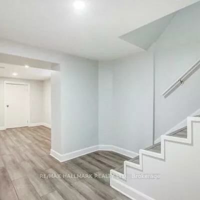 336, Skopit, Crosby, Richmond Hill