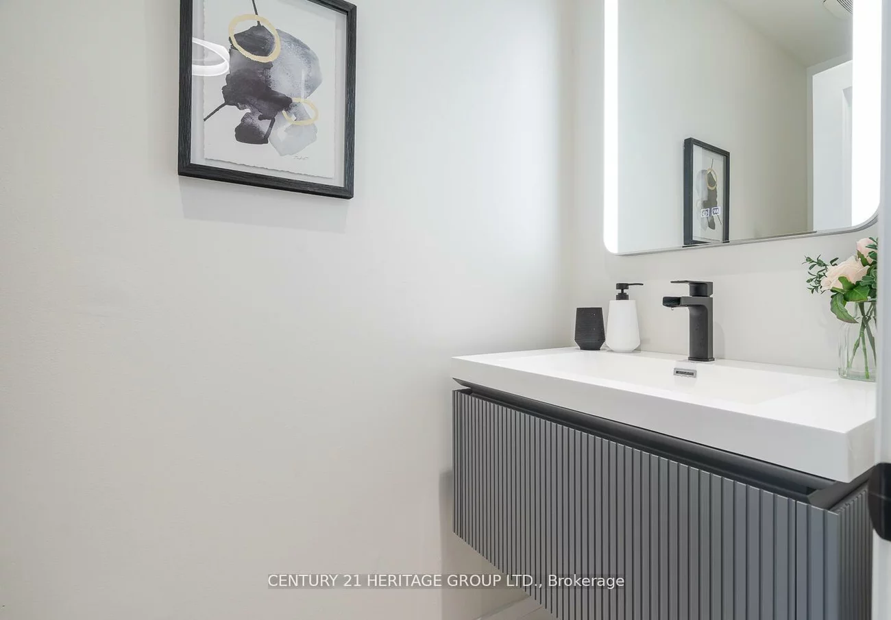 23, Merrylyn, North Richvale, Richmond Hill