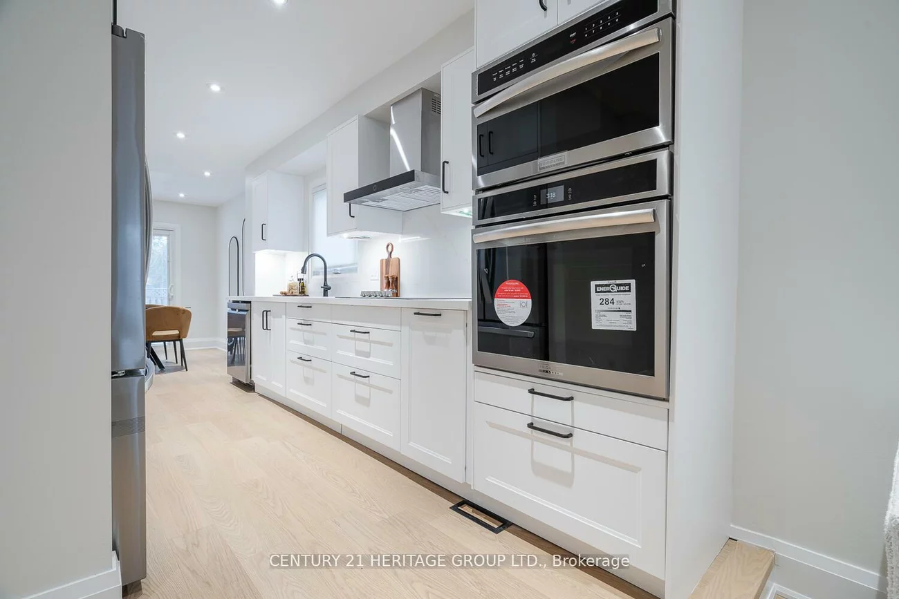 23, Merrylyn, North Richvale, Richmond Hill