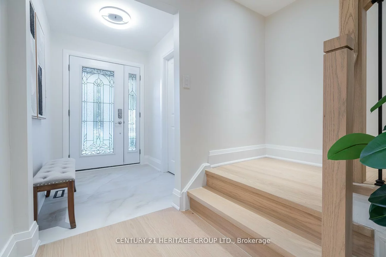 23, Merrylyn, North Richvale, Richmond Hill