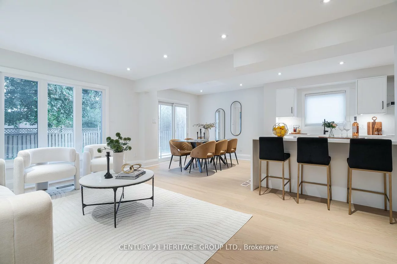 23, Merrylyn, North Richvale, Richmond Hill