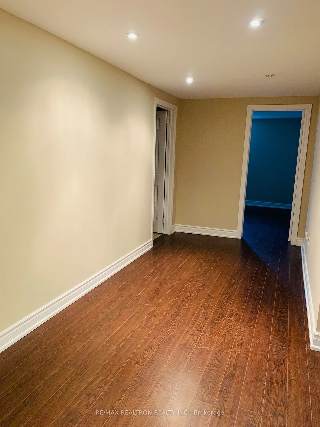 375, Elmwood, Harding, Richmond Hill