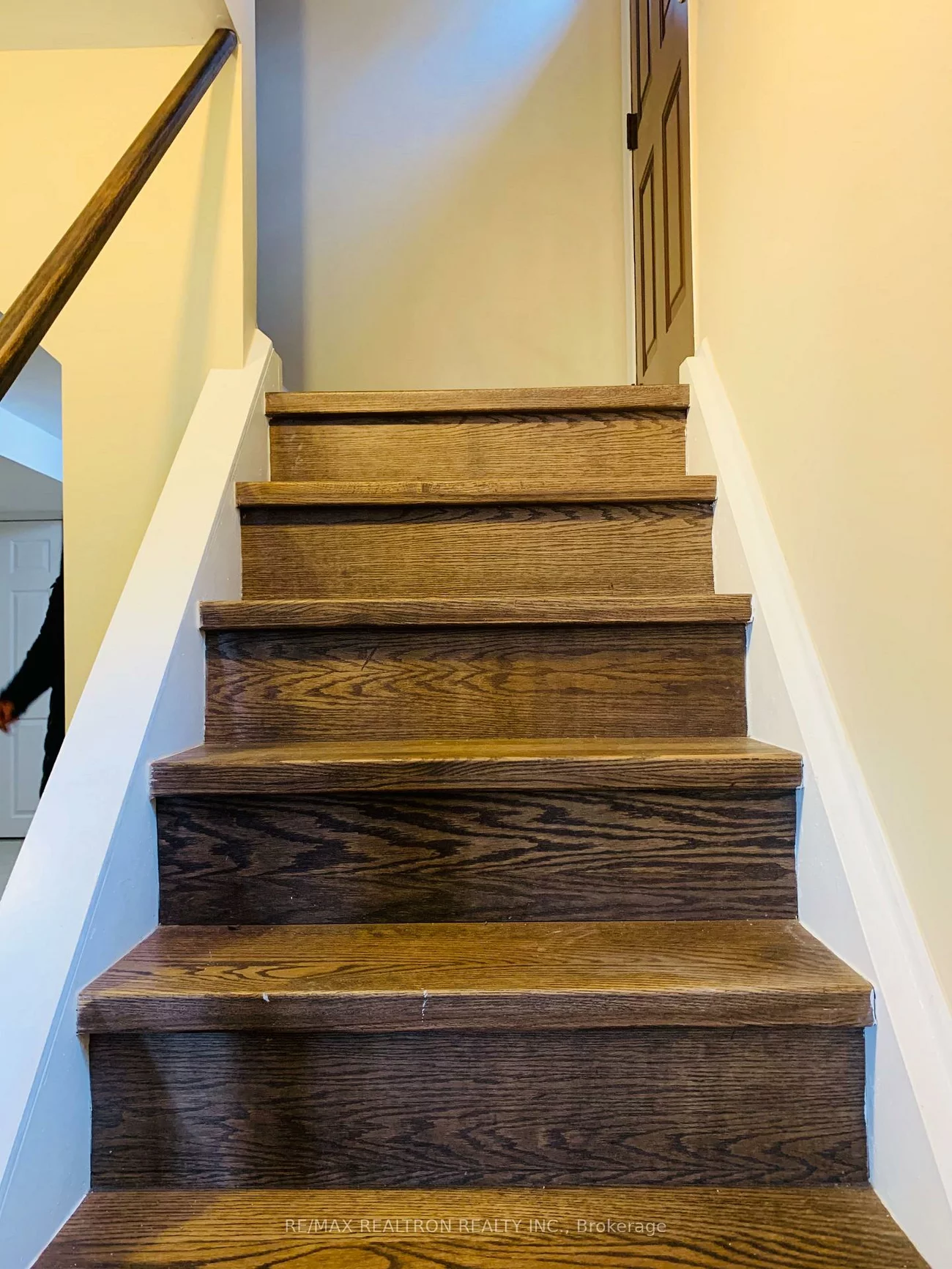 375, Elmwood, Harding, Richmond Hill