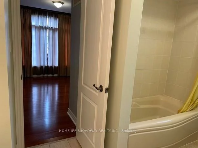 48, Townwood, Jefferson, Richmond Hill