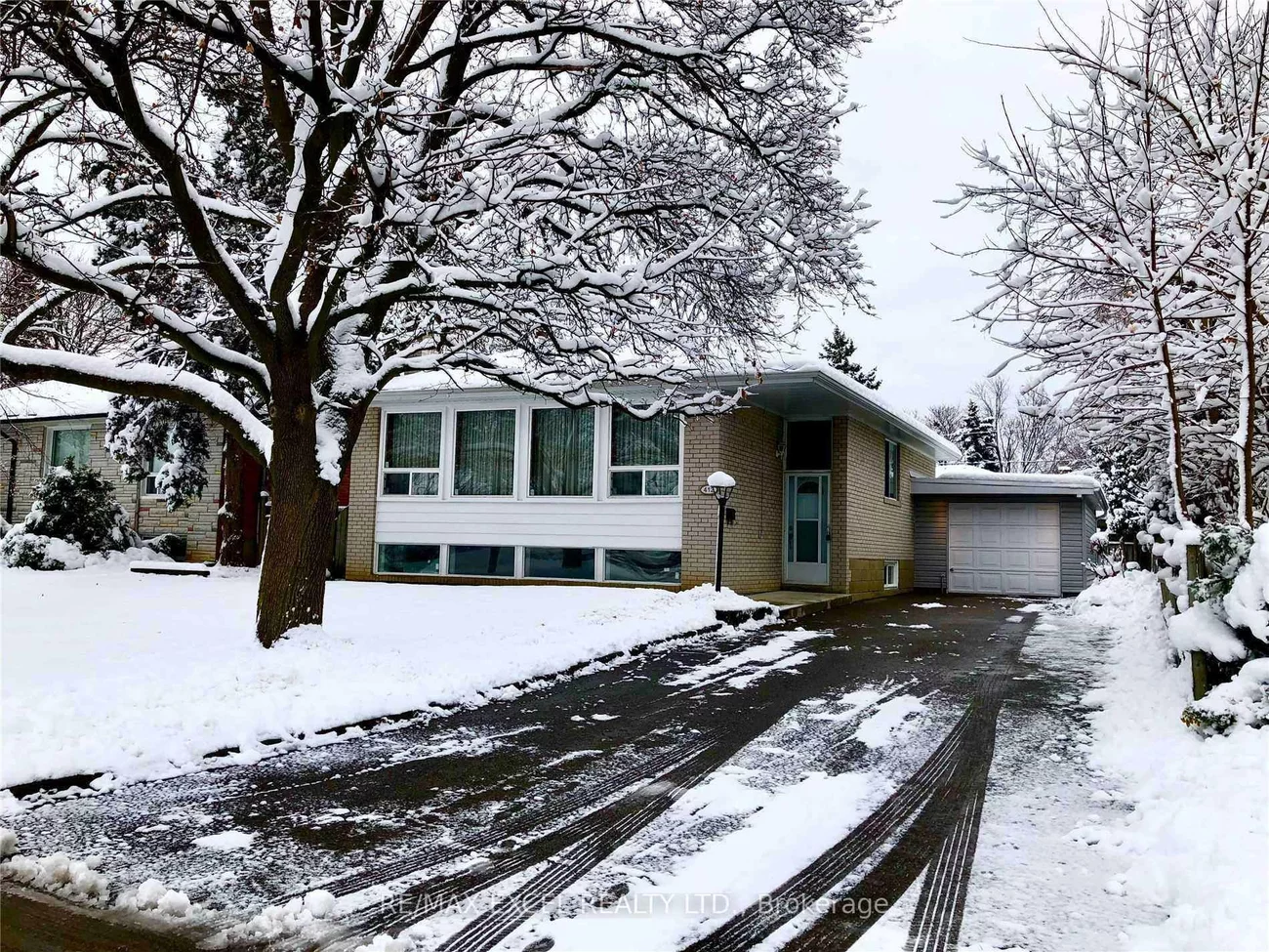 412, Balkan, Crosby, Richmond Hill