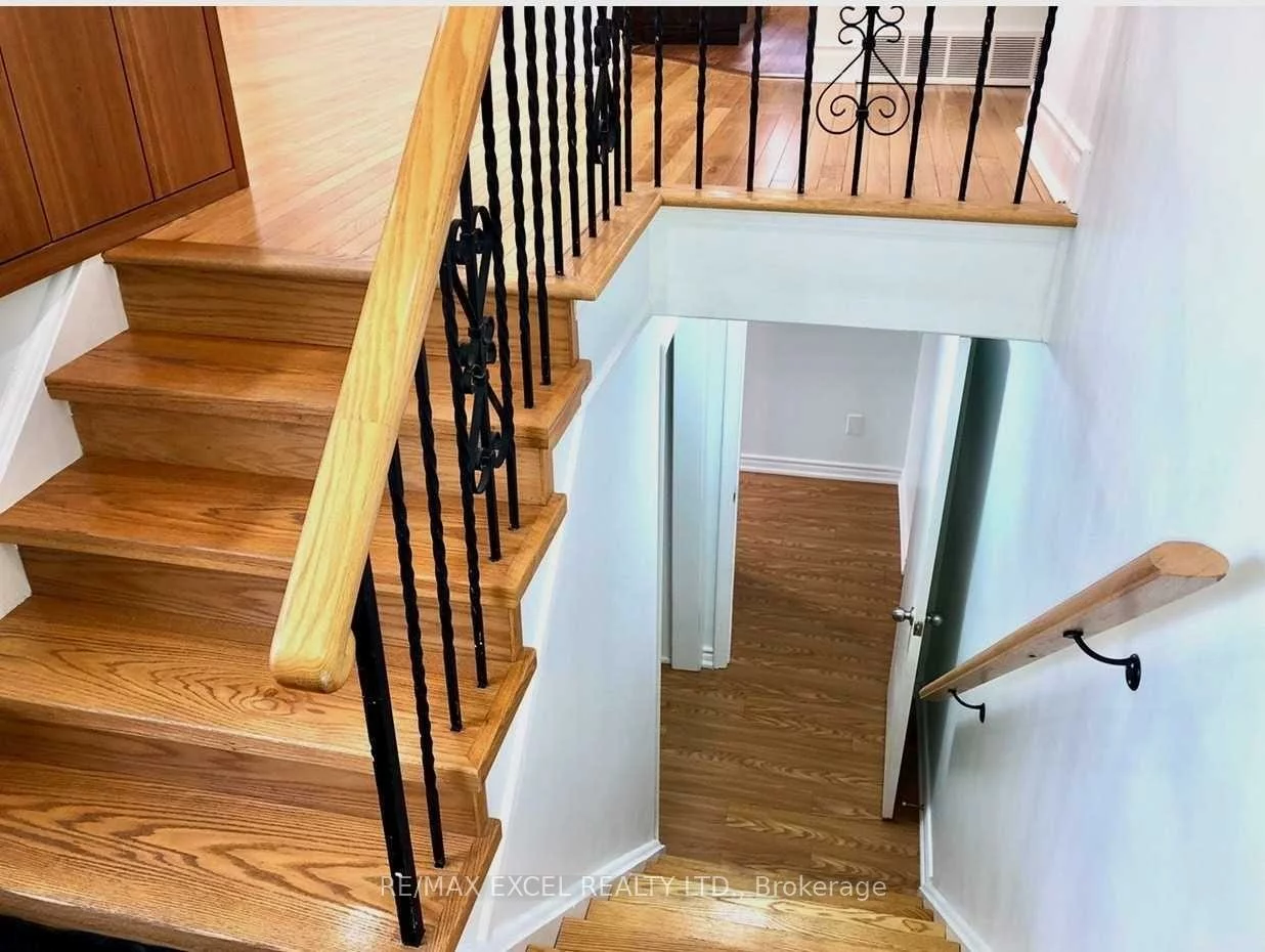 412, Balkan, Crosby, Richmond Hill